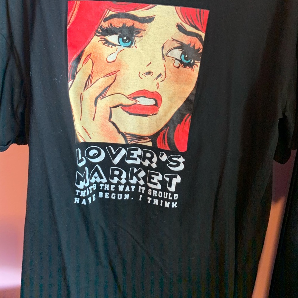 oversized graphic tee/ can be worn as a dress